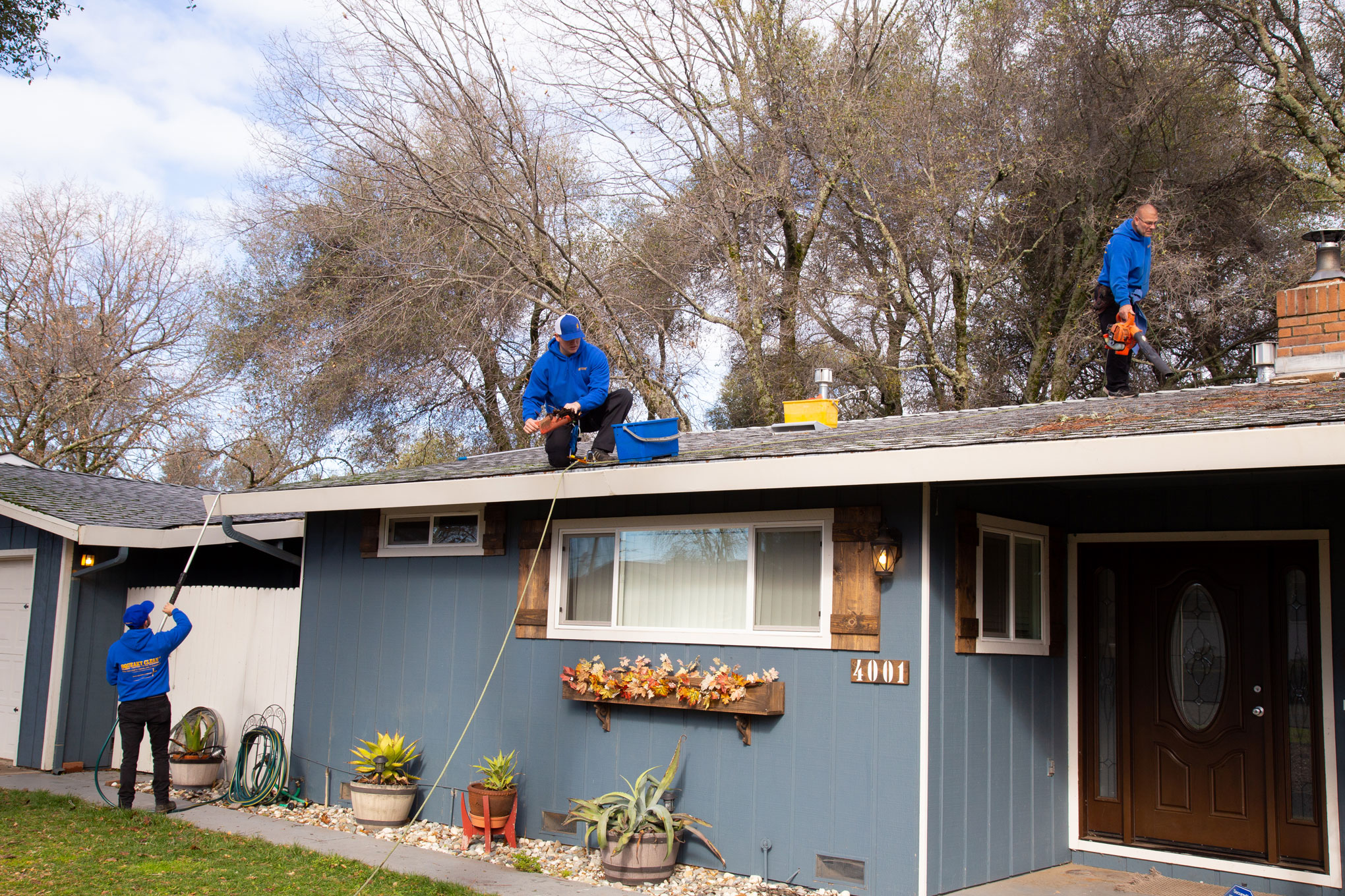 residential gutter cleaing